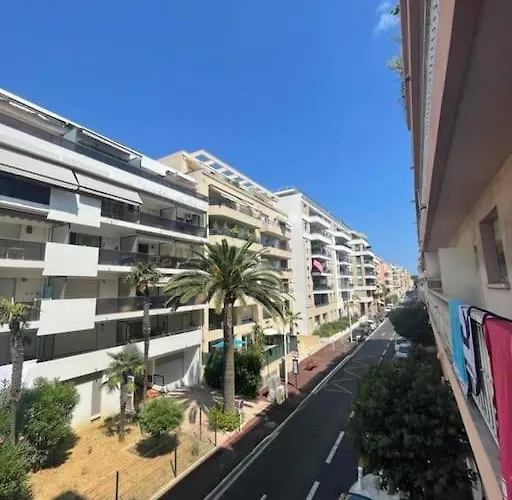 3 Pieces A Juan-les-pins Appartamento