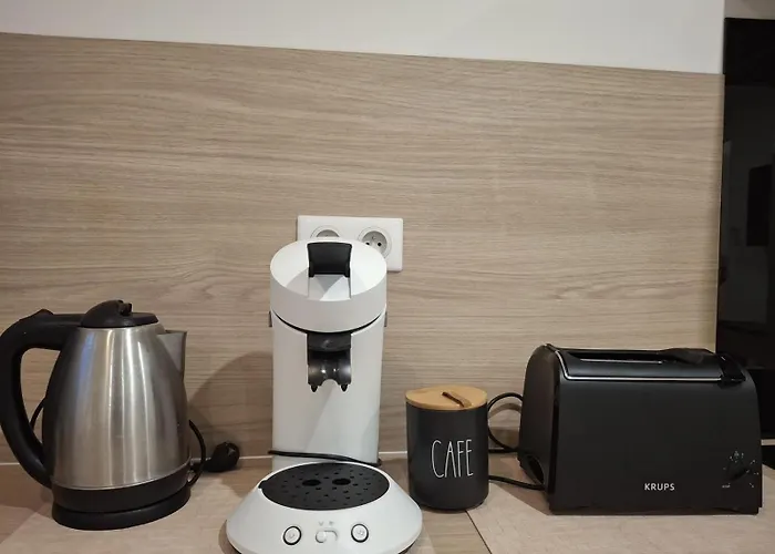 3 Pieces A Juan-les-pins